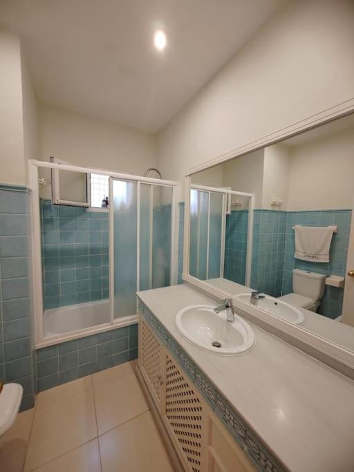 Escapada Santa Justa Apartment Sevilla Bagian luar foto